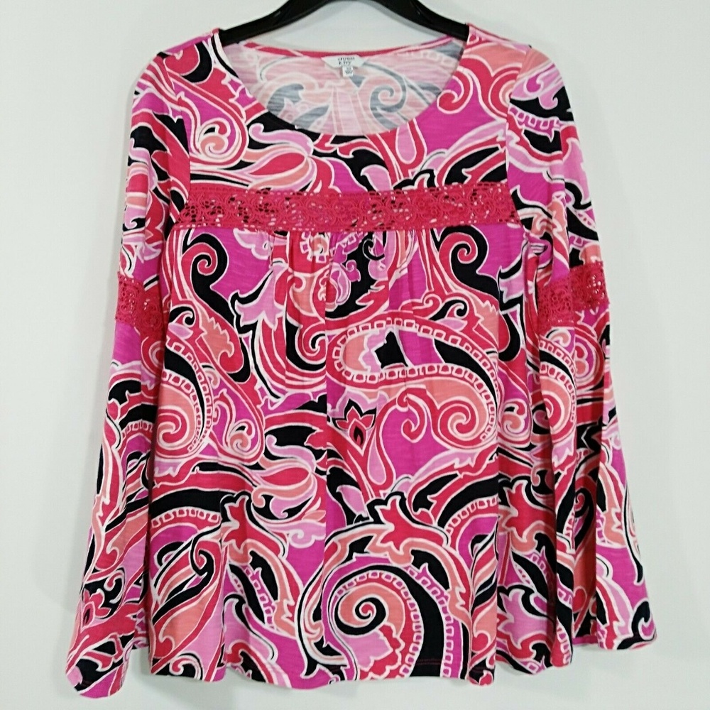 Crown & Ivy XS Bogo‎ Pink White Paisley Floral